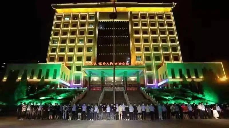 出动50余名警力!晋城27人被抓! 不少大学生涉案!休闲区蓝鸢梦想 - Www.slyday.coM 出动50余名警力!晋城27人被抓! 不少大学生涉案!休闲区蓝鸢梦想 - Www.slyday.coM