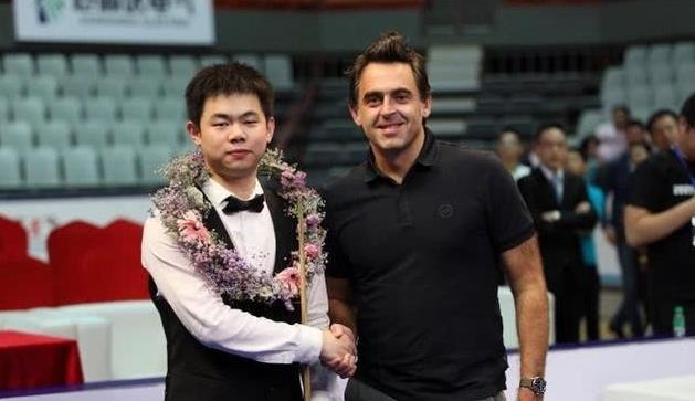 中国9将晋级冲冠！6届世锦赛亚军0-4一轮游，土豆哥4-0横扫晋级