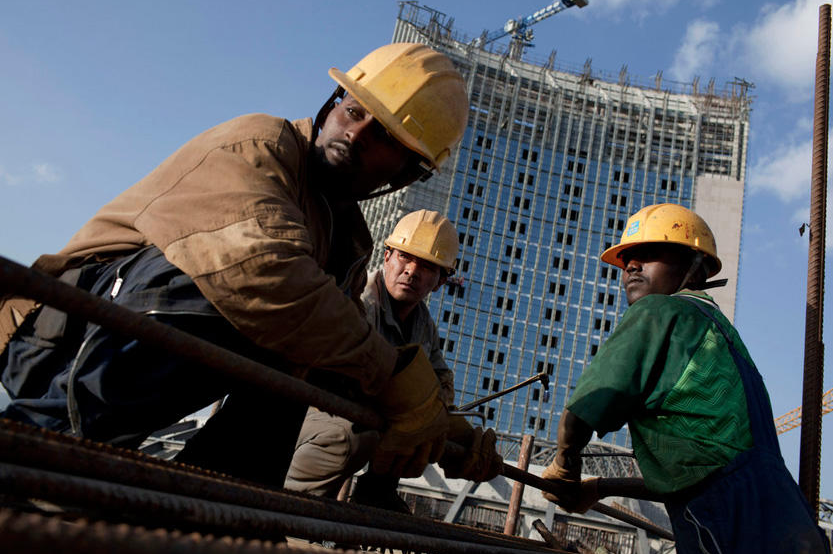 路坏了桥塌了,楼也倒了,美国狂撒万亿的基建计划为何注定失败?休闲区蓝鸢梦想 - Www.slyday.coM 路坏了桥塌了,楼也倒了,美国狂撒万亿的基建计划为何注定失败?休闲区蓝鸢梦想 - Www.slyday.coM