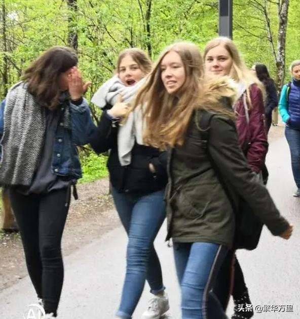 德国8320万人,经济是广东省的2倍,普通人一月工资多少钱?休闲区蓝鸢梦想 - Www.slyday.coM 德国8320万人,经济是广东省的2倍,普通人一月工资多少钱?休闲区蓝鸢梦想 - Www.slyday.coM