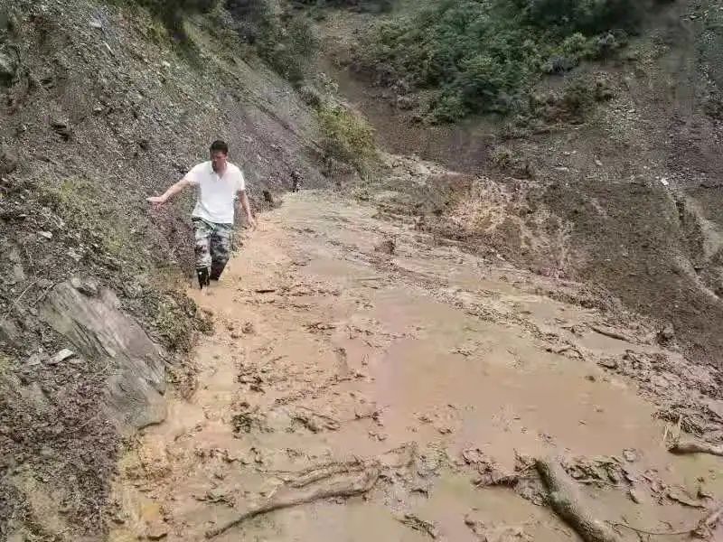 教科书式避险!盐源30余名学生上学路上四遇泥石流休闲区蓝鸢梦想 - Www.slyday.coM 教科书式避险!盐源30余名学生上学路上四遇泥石流休闲区蓝鸢梦想 - Www.slyday.coM