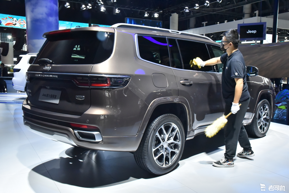 2021款jeep全新指挥官,新大指挥官 2021成都车展:新款jeep大指挥官家族上市