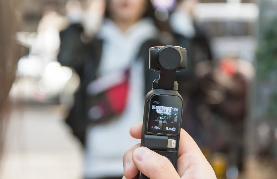 怎么样更好的记录自己的大学生活?vivo S10 Pro或成最佳选择休闲区蓝鸢梦想 - Www.slyday.coM 怎么样更好的记录自己的大学生活?vivo S10 Pro或成最佳选择休闲区蓝鸢梦想 - Www.slyday.coM