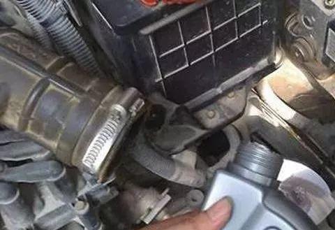 简单的零件可以自己更换吗，该怎样合理地保养车子？