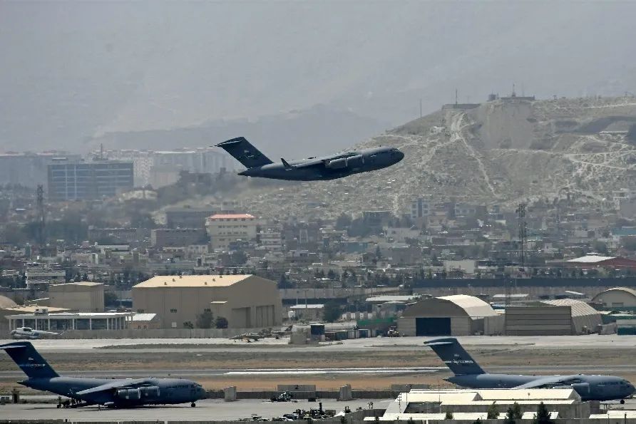 拜登:我们在阿富汗20年的军事存在结束了!阿富汗前部长流浪德国成“外卖小哥”,50万难民待援助!休闲区蓝鸢梦想 - Www.slyday.coM 拜登:我们在阿富汗20年的军事存在结束了!阿富汗前部长流浪德国成“外卖小哥”,50万难民待援助!休闲区蓝鸢梦想 - Www.slyday.coM