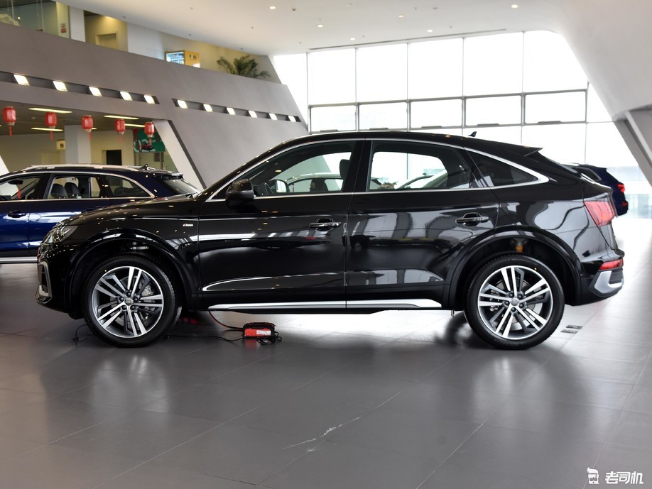 这款车值得考虑小哥带你一起看奥迪q5lsportback