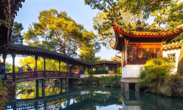 中国四大名园之一,留下了许多诱人探寻的遗迹和