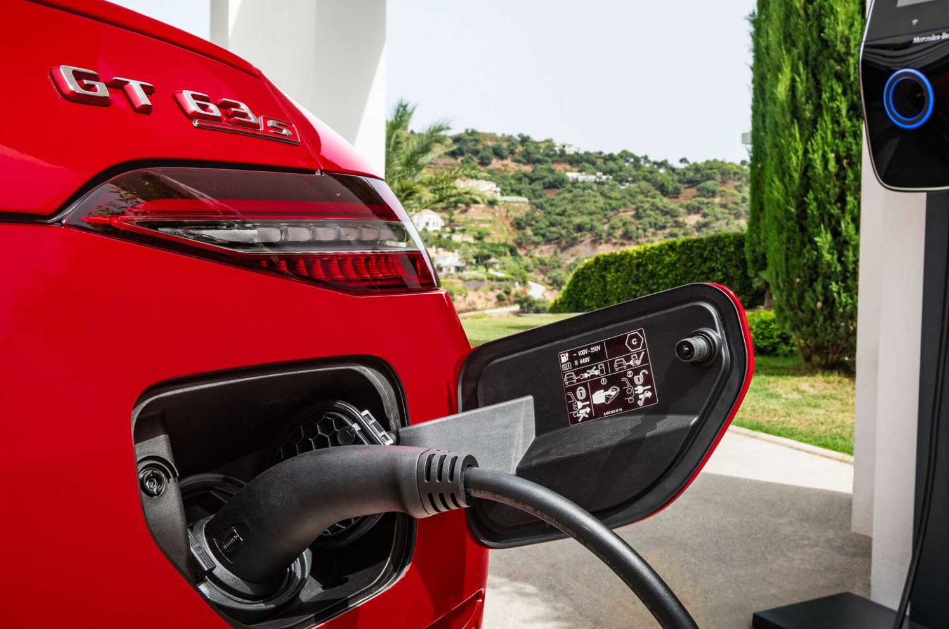 最强大的 AMG,混动版GT 63 SE 性能有多强?2.9秒百公里休闲区蓝鸢梦想 - Www.slyday.coM 最强大的 AMG,混动版GT 63 SE 性能有多强?2.9秒百公里休闲区蓝鸢梦想 - Www.slyday.coM