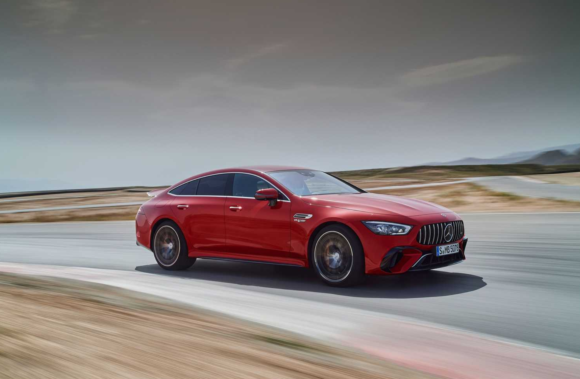 最强大的 AMG,混动版GT 63 SE 性能有多强?2.9秒百公里休闲区蓝鸢梦想 - Www.slyday.coM 最强大的 AMG,混动版GT 63 SE 性能有多强?2.9秒百公里休闲区蓝鸢梦想 - Www.slyday.coM