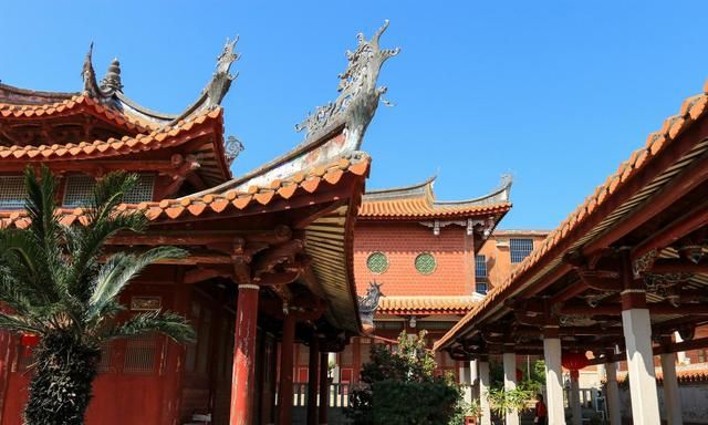 泉州开元寺,千年古刹的佛教寺庙,竟藏有<a href=