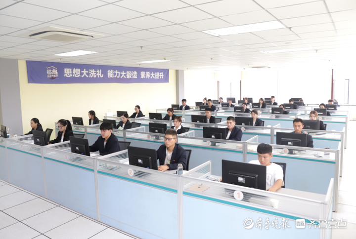 济南已有25万驾驶人申领电子驾照,照片出现这些情况不能过审休闲区蓝鸢梦想 - Www.slyday.coM 济南已有25万驾驶人申领电子驾照,照片出现这些情况不能过审休闲区蓝鸢梦想 - Www.slyday.coM