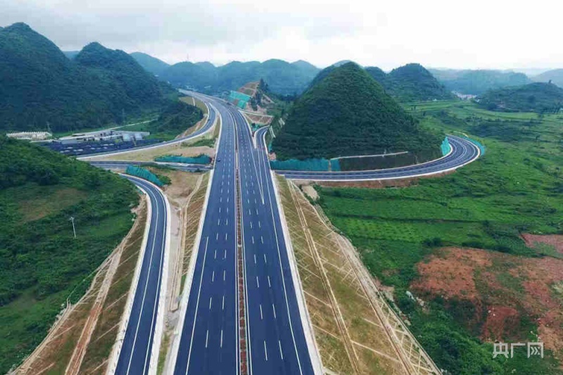 贵阳至黄平高速公路(央广网发 贵州省高速集团供图)
