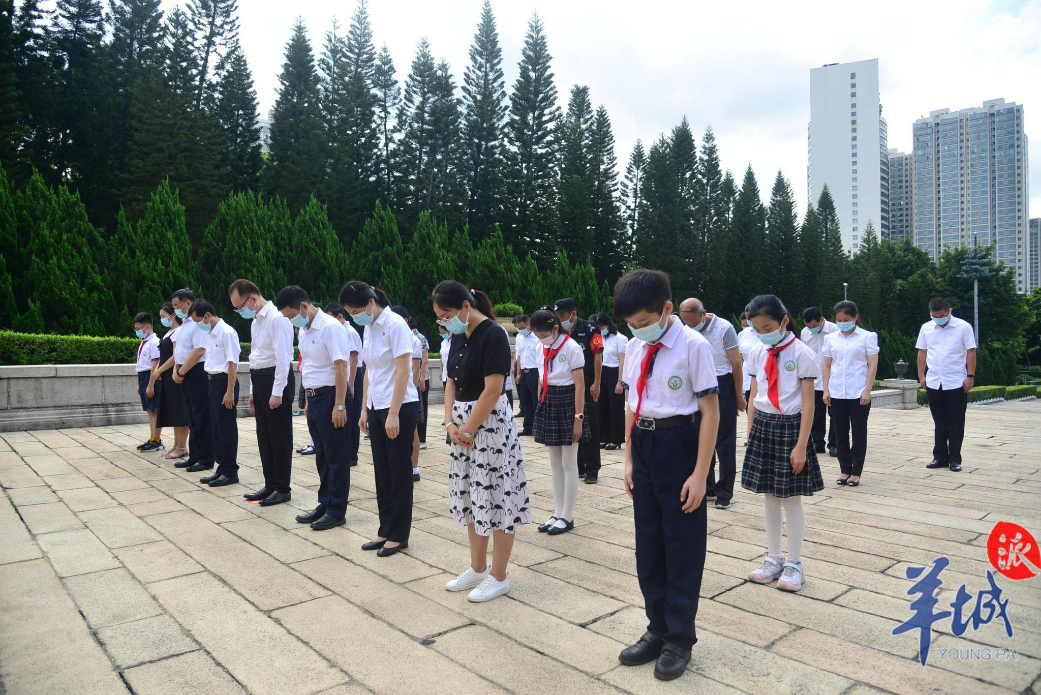 广州十九路军陵园举行中国人民抗日战争胜利76周年纪念活动休闲区蓝鸢梦想 - Www.slyday.coM 广州十九路军陵园举行中国人民抗日战争胜利76周年纪念活动休闲区蓝鸢梦想 - Www.slyday.coM