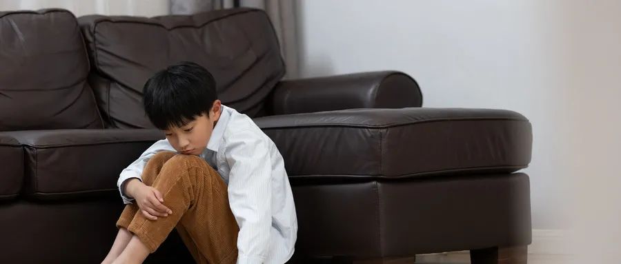 男子6岁吞哨子,怕被父母骂瞒了20年:千万别把孩子养成不敢和父母说话的人!休闲区蓝鸢梦想 - Www.slyday.coM 男子6岁吞哨子,怕被父母骂瞒了20年:千万别把孩子养成不敢和父母说话的人!休闲区蓝鸢梦想 - Www.slyday.coM