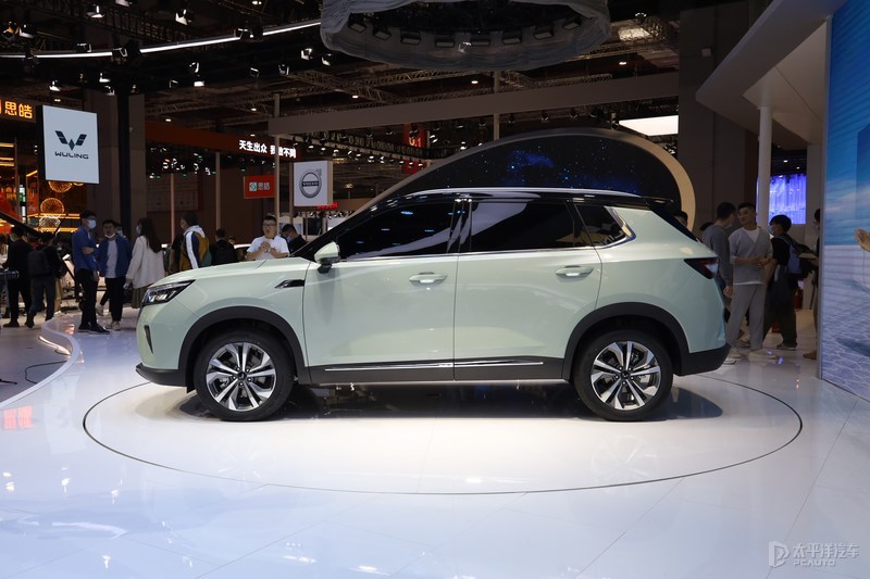 五菱汽车公布“星辰Asta”标识 内饰实拍图曝光休闲区蓝鸢梦想 - Www.slyday.coM 五菱汽车公布“星辰Asta”标识 内饰实拍图曝光休闲区蓝鸢梦想 - Www.slyday.coM