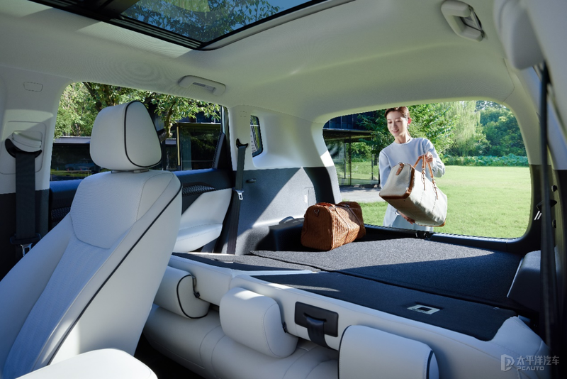 五菱汽车公布“星辰Asta”标识 内饰实拍图曝光休闲区蓝鸢梦想 - Www.slyday.coM 五菱汽车公布“星辰Asta”标识 内饰实拍图曝光休闲区蓝鸢梦想 - Www.slyday.coM