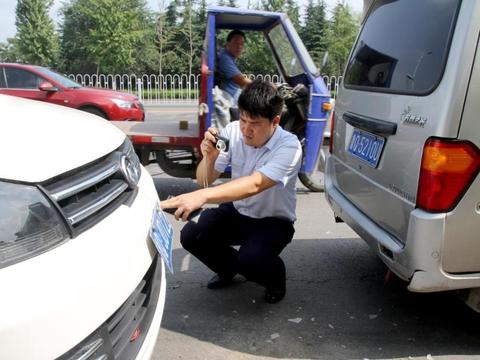 “三者险”有必要买到100万吗？定损员说漏了嘴，看完或能明白！