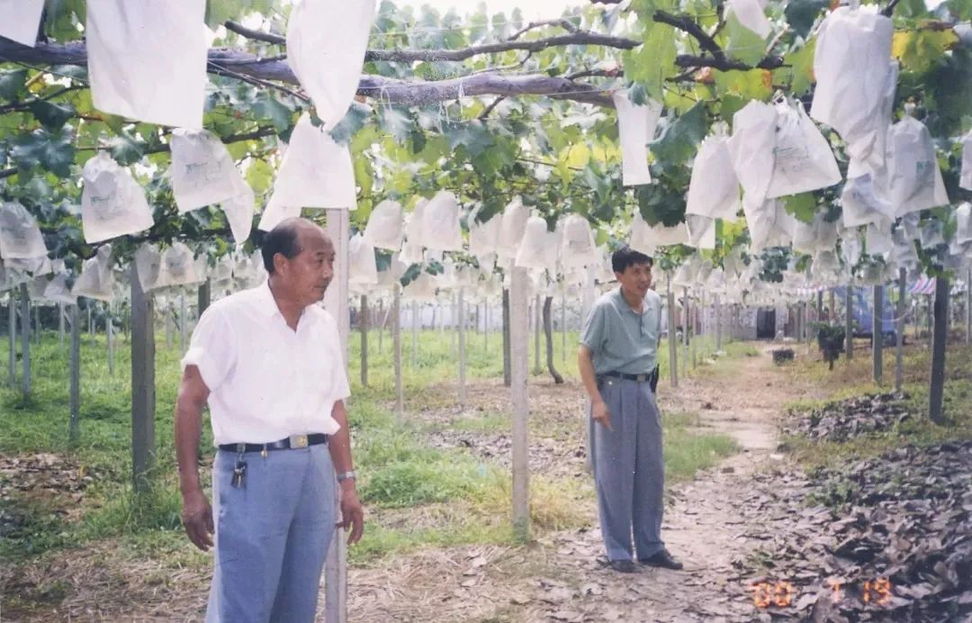 李介华:精神面貌从干部到党员到老百姓,都是很高涨的,因为农业问题