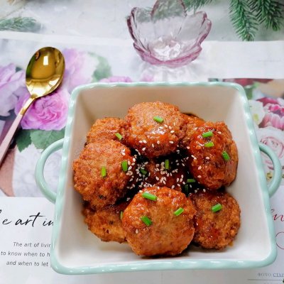 狮子头怎么做（狮子头怎么做好吃视频）