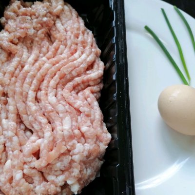 狮子头怎么做（狮子头怎么做好吃视频）