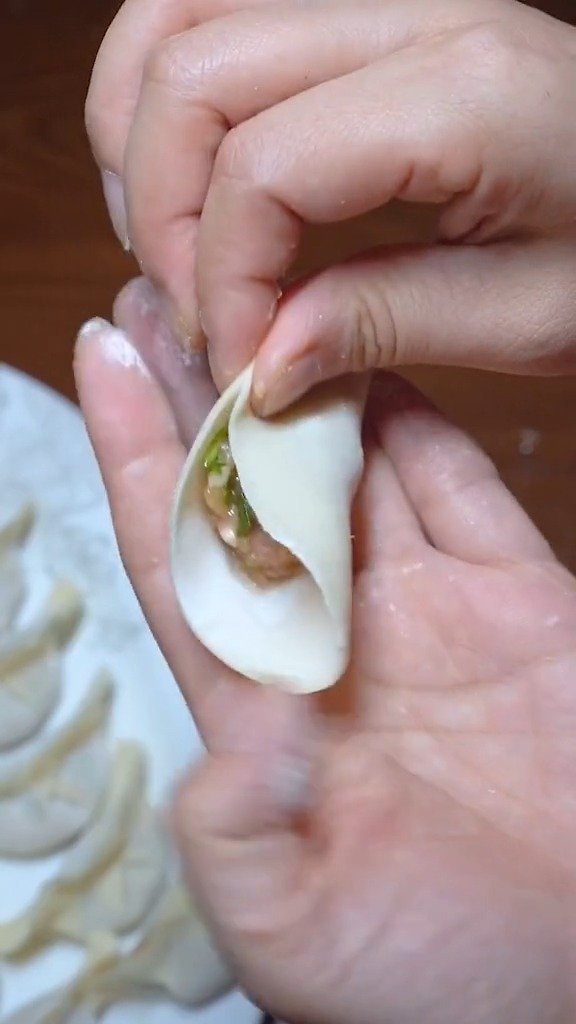 分享3秒钟就可以学会的包饺子方法