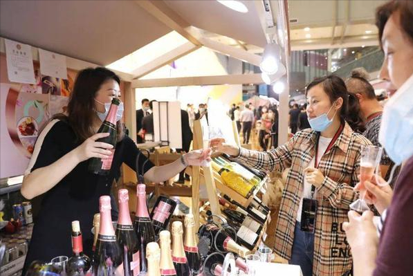 新一线城市人口流入增加,北上广不再是首选?你最看好哪座城市休闲区蓝鸢梦想 - Www.slyday.coM 新一线城市人口流入增加,北上广不再是首选?你最看好哪座城市休闲区蓝鸢梦想 - Www.slyday.coM