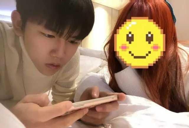 德云社19岁于子淇摊上大事了,被曝私生活混乱,女方只要求道歉休闲区蓝鸢梦想 - Www.slyday.coM 德云社19岁于子淇摊上大事了,被曝私生活混乱,女方只要求道歉休闲区蓝鸢梦想 - Www.slyday.coM