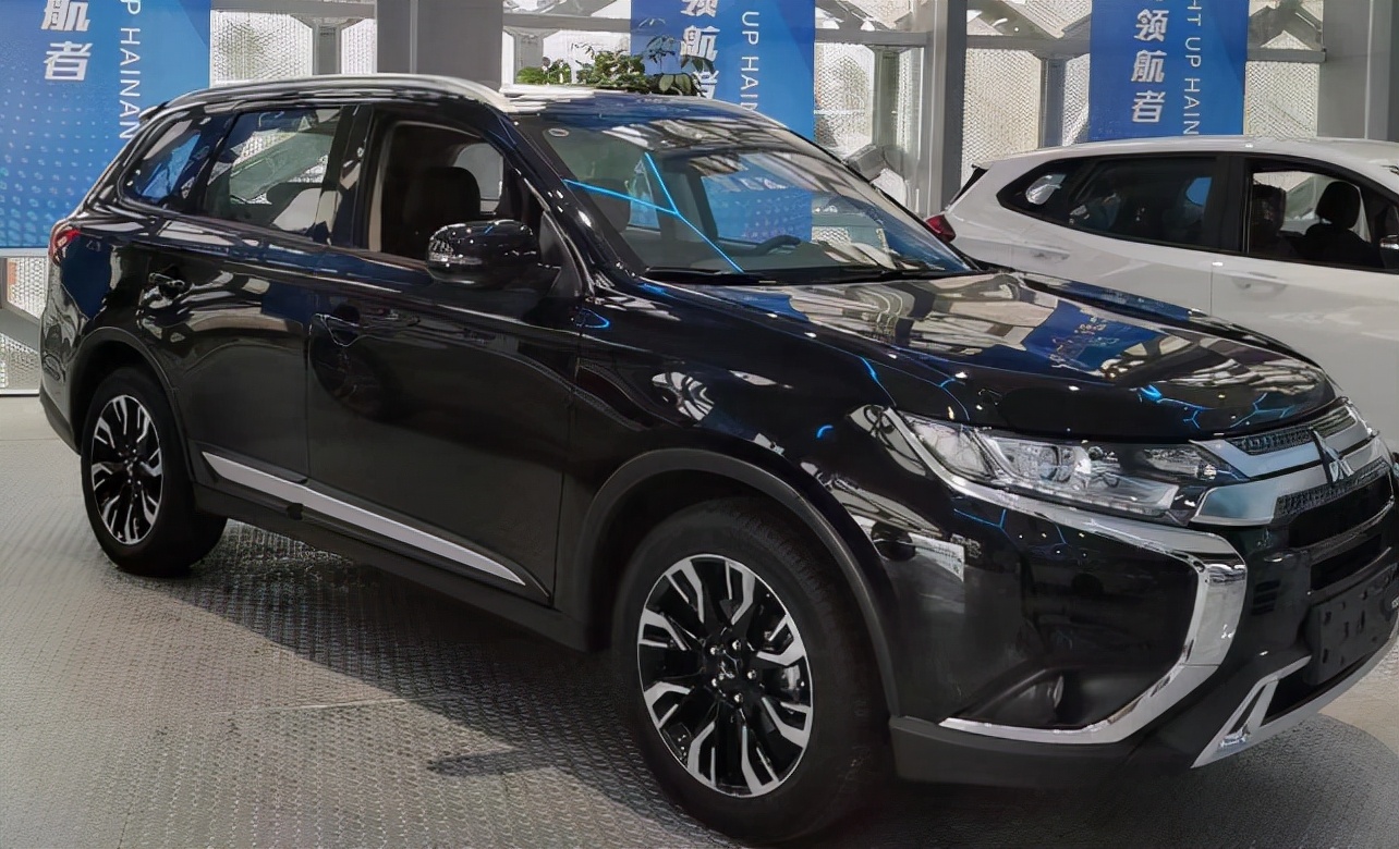 高性价比7座suv,大空间够舒适,跌破14万,带你看欧蓝德