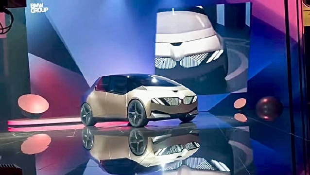 宝马正式发布BMW i 循环概念车 （BMW i Vision Circular）……