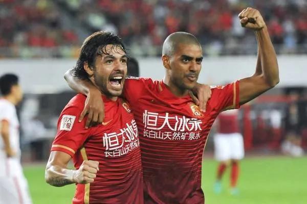国足7大归化：一生只为世界杯，一心只向中国红，一战<a href=