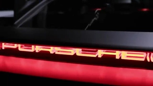 保时捷Mission R概念车外观及内饰展示