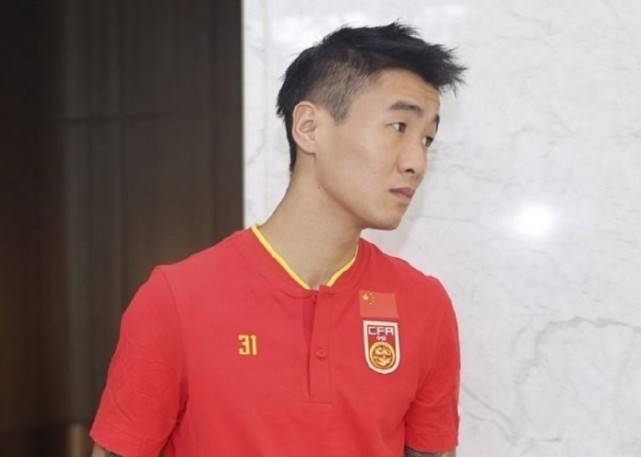 国足尖兵＋低迷中卫无缘战<a href=