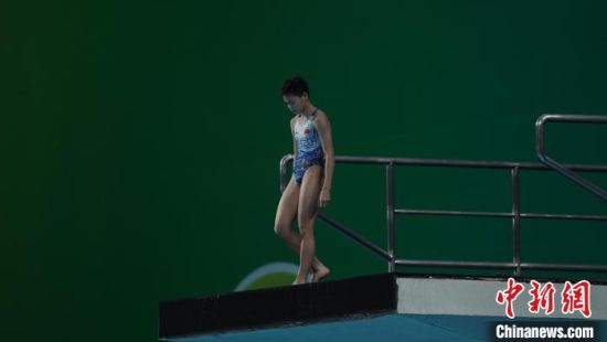 “神仙打架” 全红婵率广东队夺全运跳水团体金牌休闲区蓝鸢梦想 - Www.slyday.coM “神仙打架” 全红婵率广东队夺全运跳水团体金牌休闲区蓝鸢梦想 - Www.slyday.coM