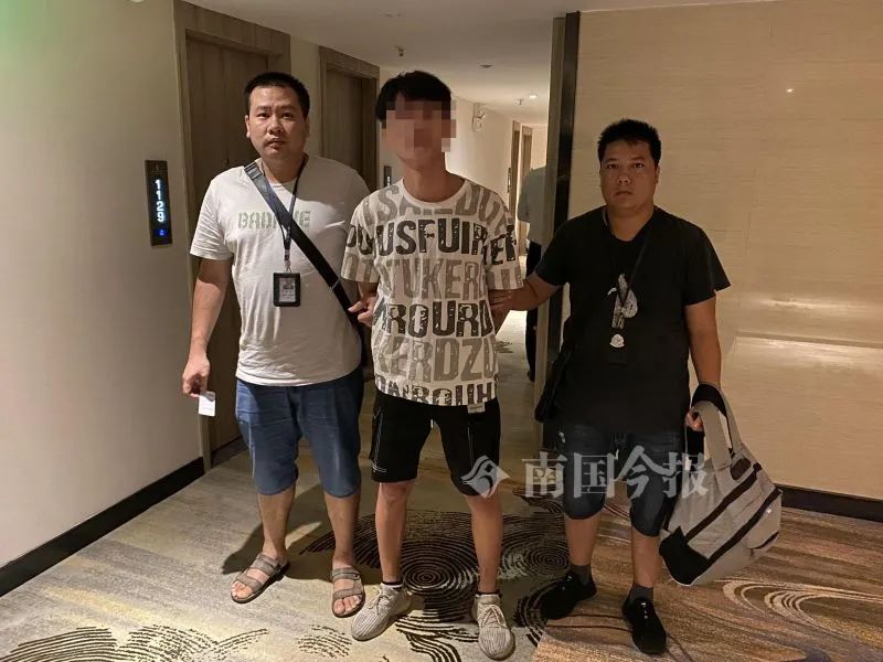 柳州这个“老顾客”出售二手手机,拿了钱玩“消失”,还没逃过12小时休闲区蓝鸢梦想 - Www.slyday.coM 柳州这个“老顾客”出售二手手机,拿了钱玩“消失”,还没逃过12小时休闲区蓝鸢梦想 - Www.slyday.coM