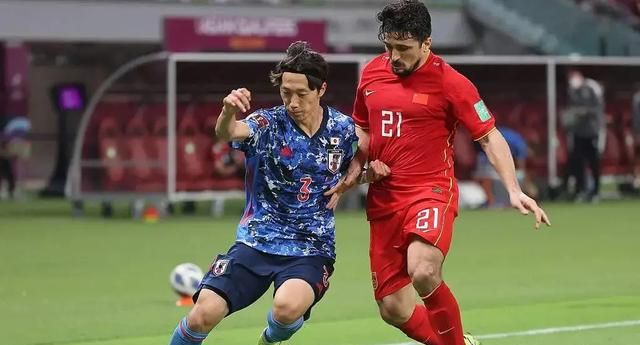 0-1,国足开局两连败,门柱2度救险避免惨案,23年没赢过<a href=