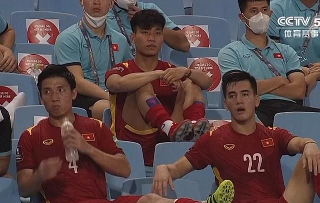 积分榜：1-0!国足同组最强对手迎2连胜,高居第1!越南发挥抢眼