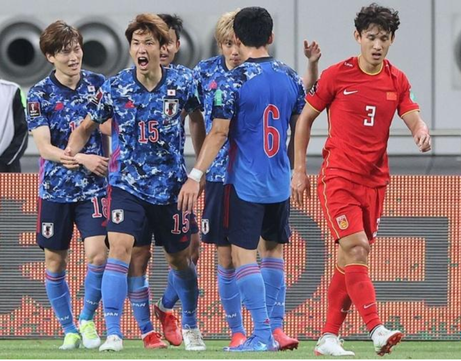 1-16!武磊机场偶遇16大<a href=