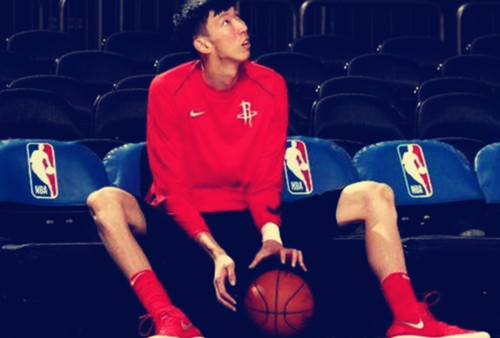 周琦加盟墨尔本凤凰队,4点8个字解读,他值得所有人送去掌声休闲区蓝鸢梦想 - Www.slyday.coM 周琦加盟墨尔本凤凰队,4点8个字解读,他值得所有人送去掌声休闲区蓝鸢梦想 - Www.slyday.coM