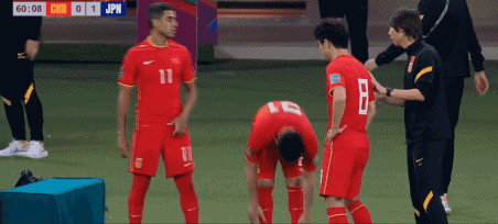 0-1！国足历史性一战：4归化打乱<a href=