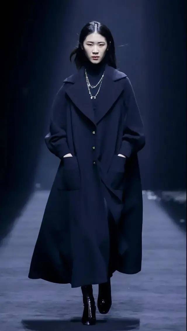 猜猜牧民的时尚到底有多潇洒?休闲区蓝鸢梦想 - Www.slyday.coM 猜猜牧民的时尚到底有多潇洒?休闲区蓝鸢梦想 - Www.slyday.coM