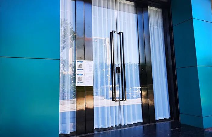 网传济南整形机构女老板殴打顾客,警方介入休闲区蓝鸢梦想 - Www.slyday.coM 网传济南整形机构女老板殴打顾客,警方介入休闲区蓝鸢梦想 - Www.slyday.coM