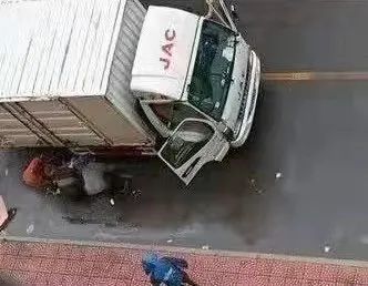 女大学生报到仅3天,校内遭快递货车碾轧身亡!各方回应休闲区蓝鸢梦想 - Www.slyday.coM 女大学生报到仅3天,校内遭快递货车碾轧身亡!各方回应休闲区蓝鸢梦想 - Www.slyday.coM