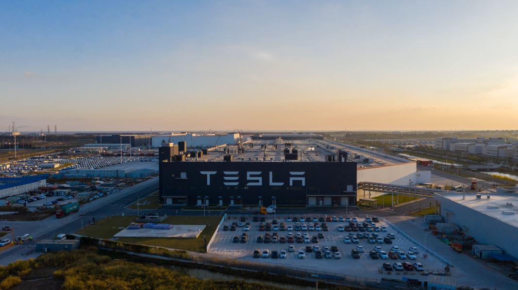 特斯拉8月再次打破2项纪录,上海超级工厂零部件国产率已达到86%休闲区蓝鸢梦想 - Www.slyday.coM 特斯拉8月再次打破2项纪录,上海超级工厂零部件国产率已达到86%休闲区蓝鸢梦想 - Www.slyday.coM