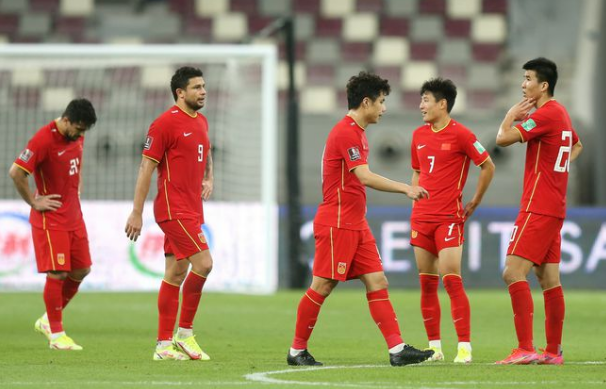 国足出线概率创新低!出线须满足4大条件:首先就是双杀越南阿曼