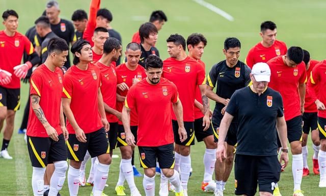 早上9点!国足传出消息:中国足协有大动作,越南或成“出气筒”