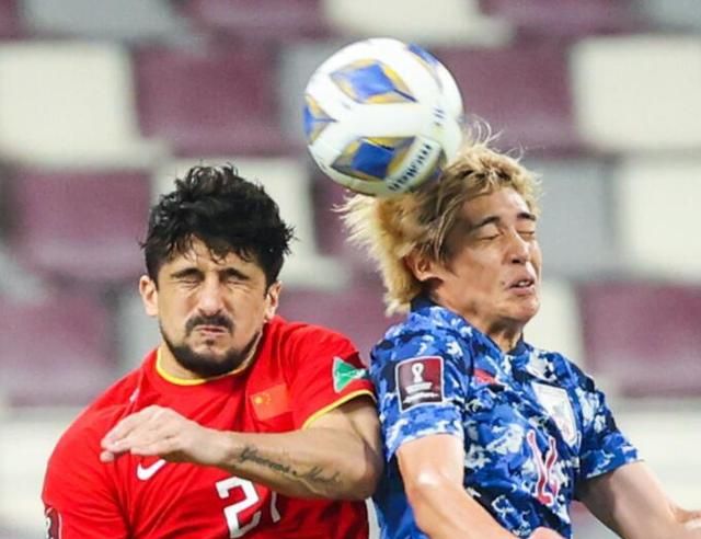 李铁如果仍然不给归化球员多一点机会,国足接下来就会输越南!