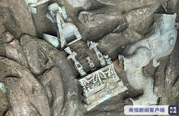 大型神坛、青铜立人神兽......三星堆又有新发现休闲区蓝鸢梦想 - Www.slyday.coM 大型神坛、青铜立人神兽......三星堆又有新发现休闲区蓝鸢梦想 - Www.slyday.coM