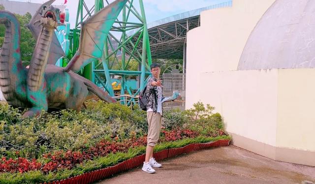 这名武大新生身高2米,床要加长,摸到篮筐so easy…休闲区蓝鸢梦想 - Www.slyday.coM 这名武大新生身高2米,床要加长,摸到篮筐so easy…休闲区蓝鸢梦想 - Www.slyday.coM