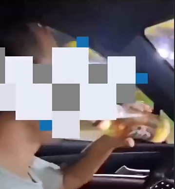 香港一名80后打疫苗抽中千万豪宅【三分钟法治新闻全知道】休闲区蓝鸢梦想 - Www.slyday.coM 香港一名80后打疫苗抽中千万豪宅【三分钟法治新闻全知道】休闲区蓝鸢梦想 - Www.slyday.coM