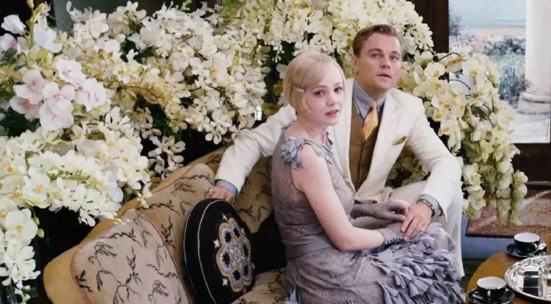 读了10遍《了不起的盖茨比》,我终于明白了这6个人生真相休闲区蓝鸢梦想 - Www.slyday.coM 读了10遍《了不起的盖茨比》,我终于明白了这6个人生真相休闲区蓝鸢梦想 - Www.slyday.coM